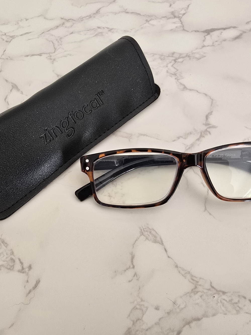New Zingfocal +3.25 Blue Light Blocking Reading Glasses with Case